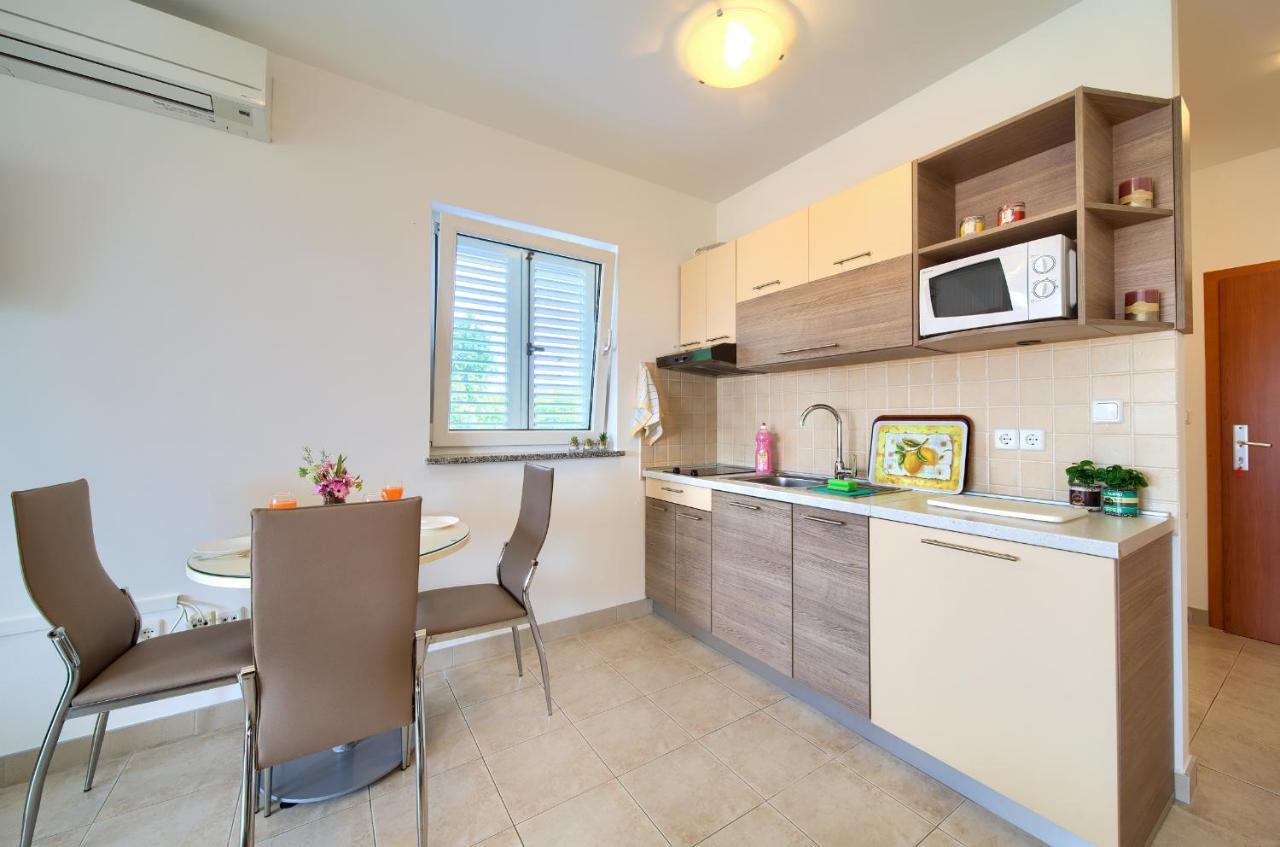 Apartments Ivica Krk Island Šilo Kültér fotó