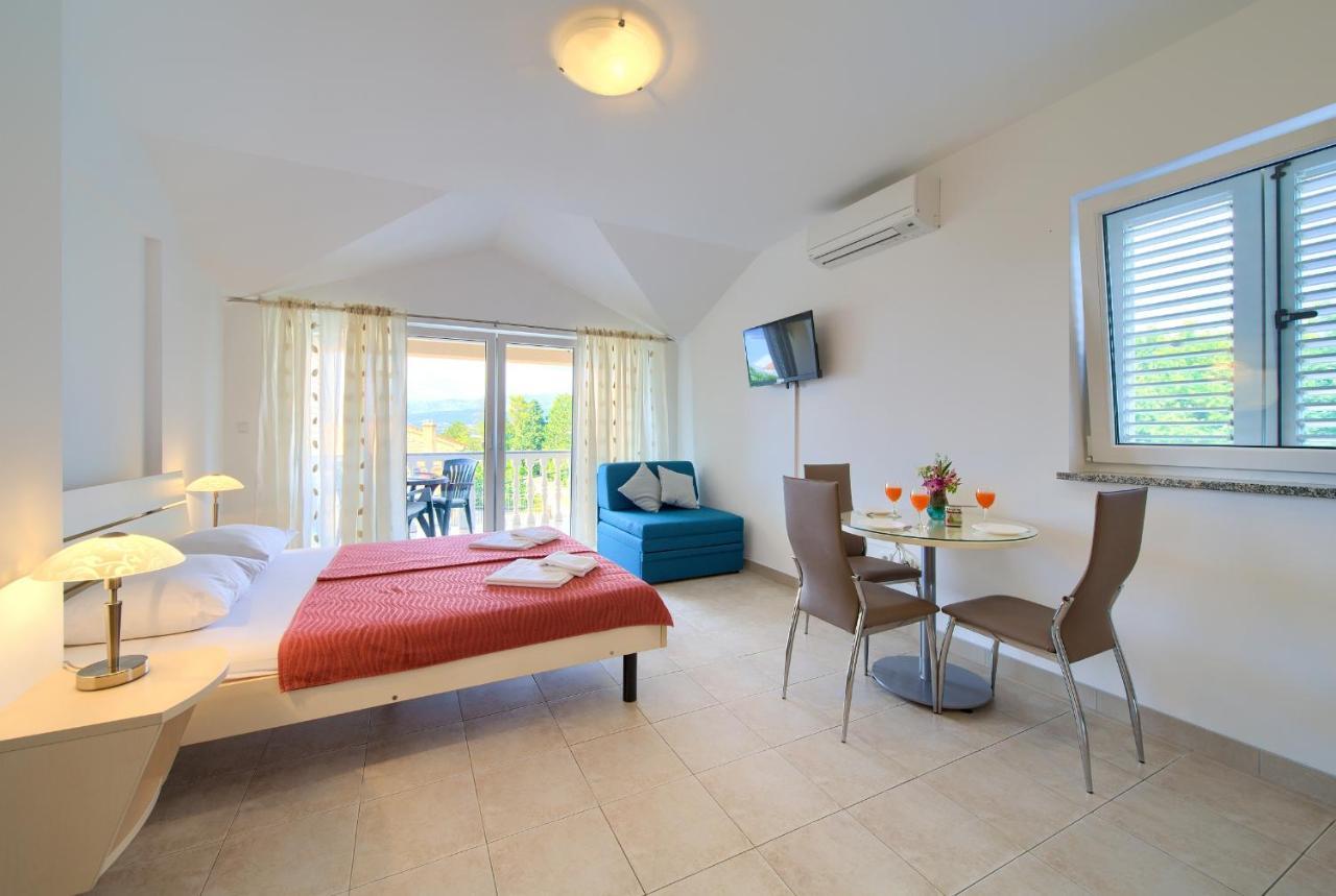 Apartments Ivica Krk Island Šilo Kültér fotó