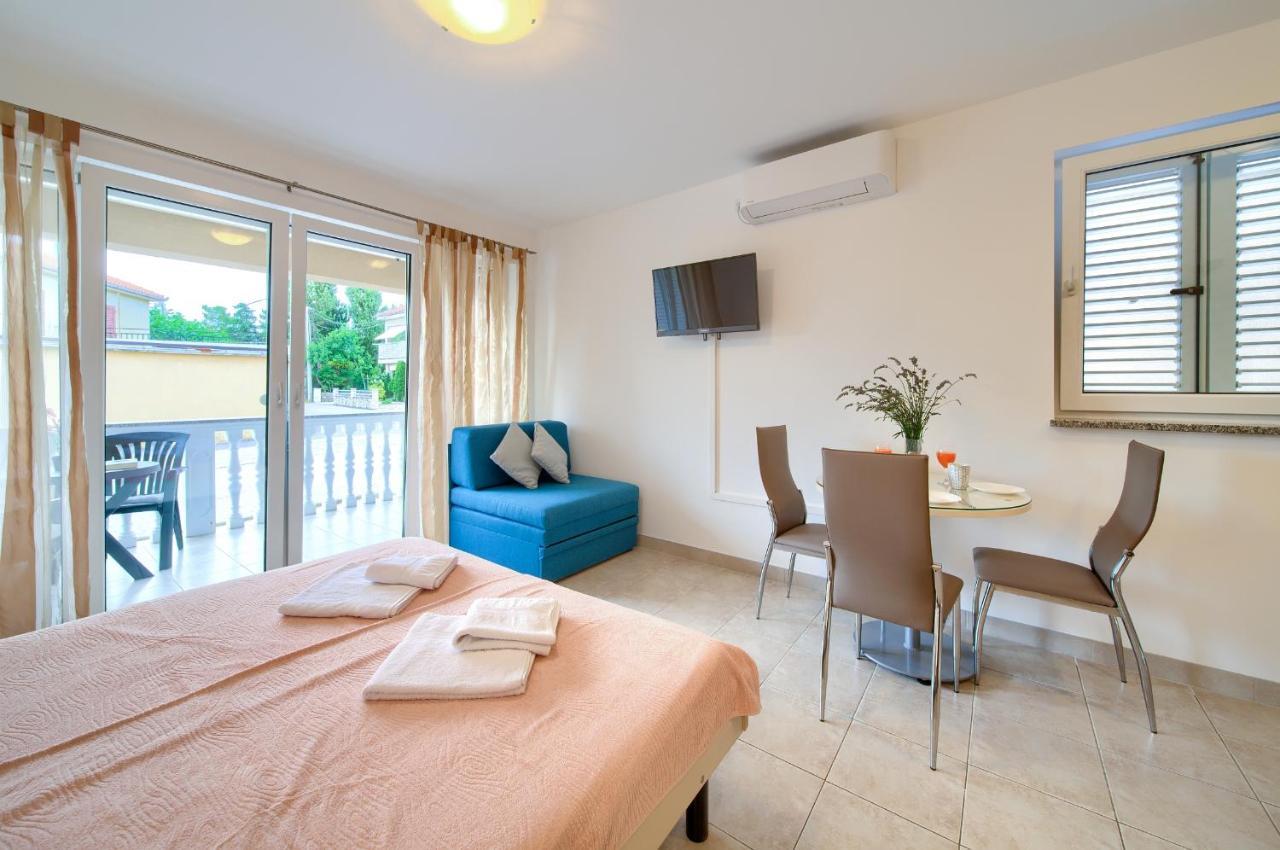 Apartments Ivica Krk Island Šilo Kültér fotó