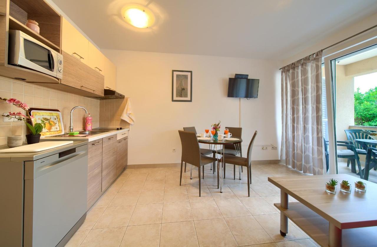 Apartments Ivica Krk Island Šilo Kültér fotó