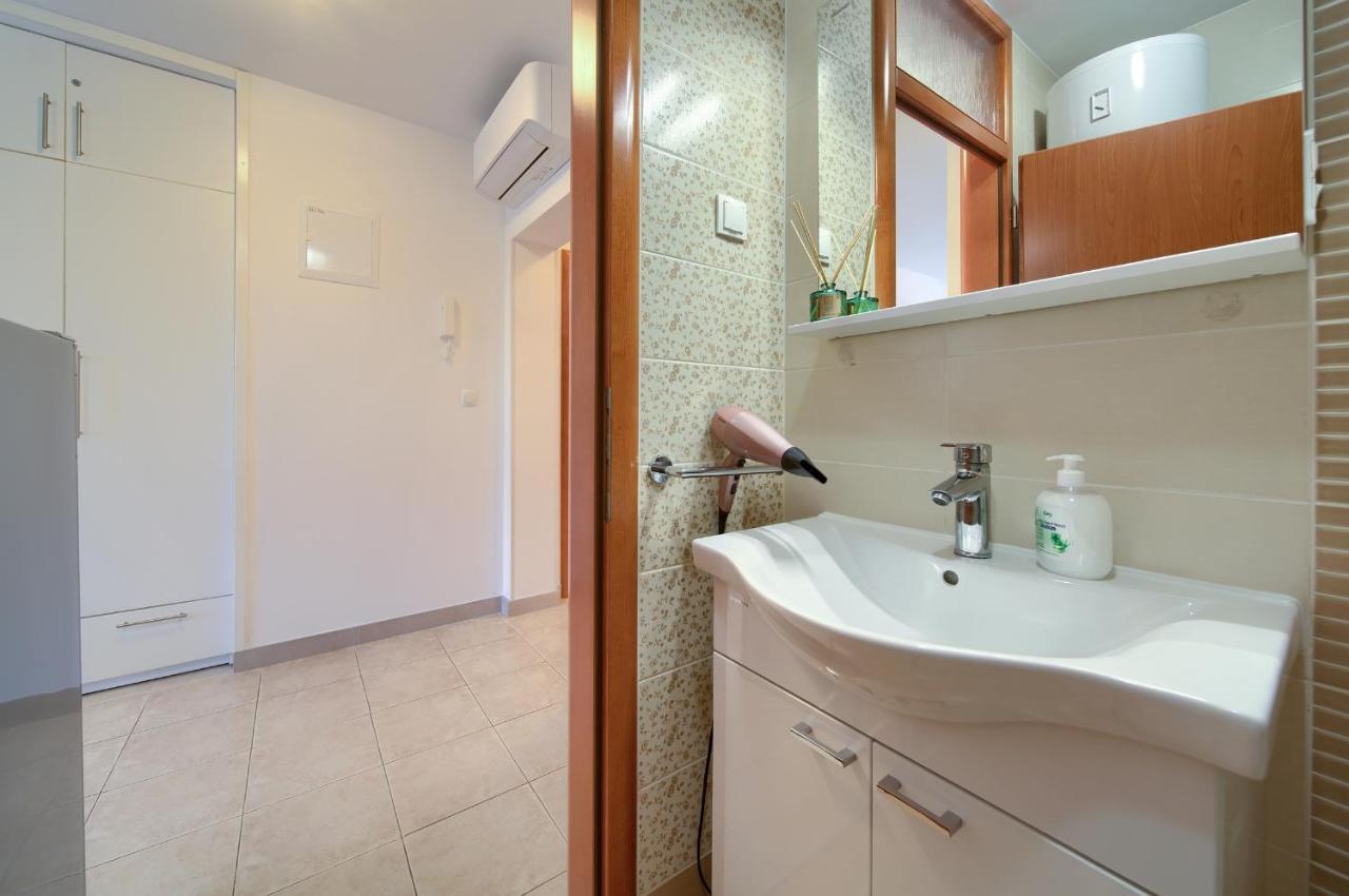 Apartments Ivica Krk Island Šilo Kültér fotó