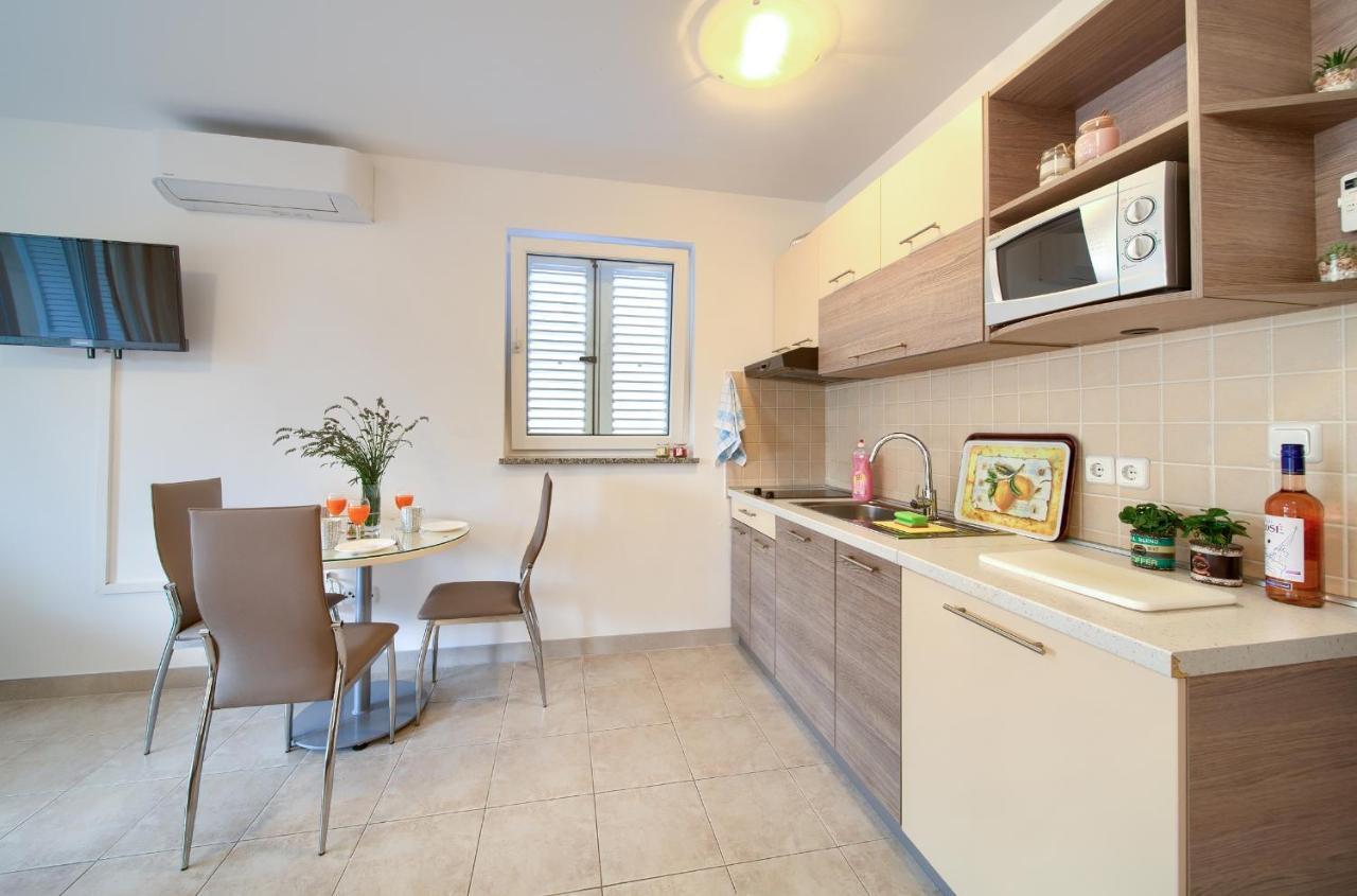Apartments Ivica Krk Island Šilo Kültér fotó
