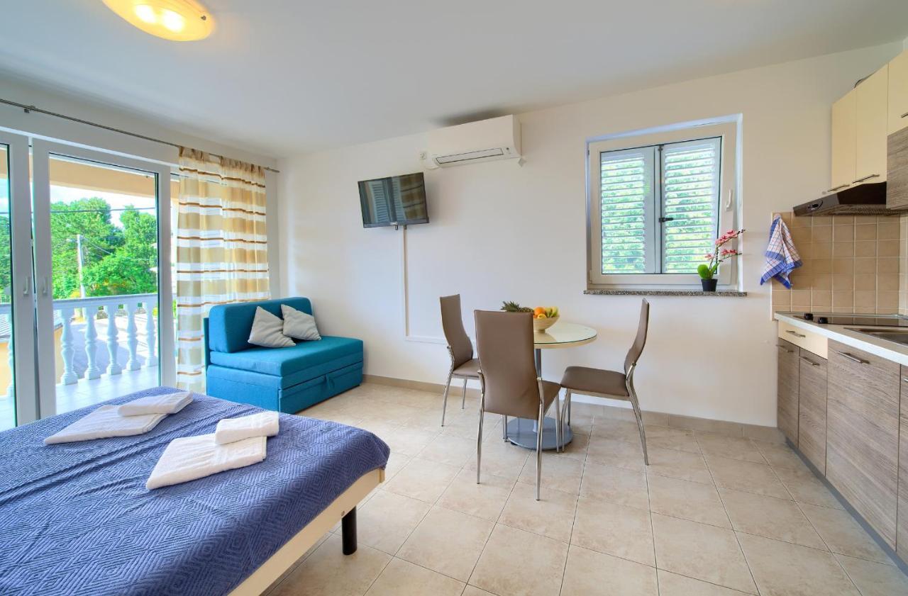 Apartments Ivica Krk Island Šilo Kültér fotó
